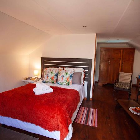 Flametree Guesthouse Свелендам Номер фото