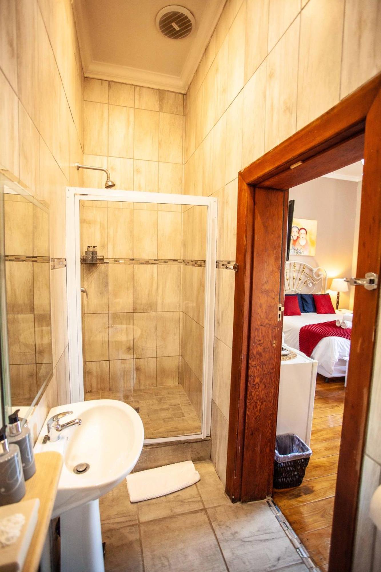Flametree Guesthouse Свелендам Номер фото